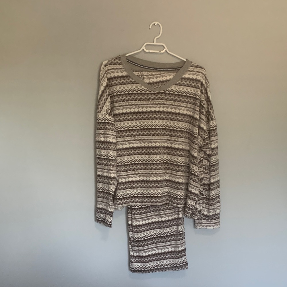 Nautica Gray Patterned Pajama Set size XL NWOT